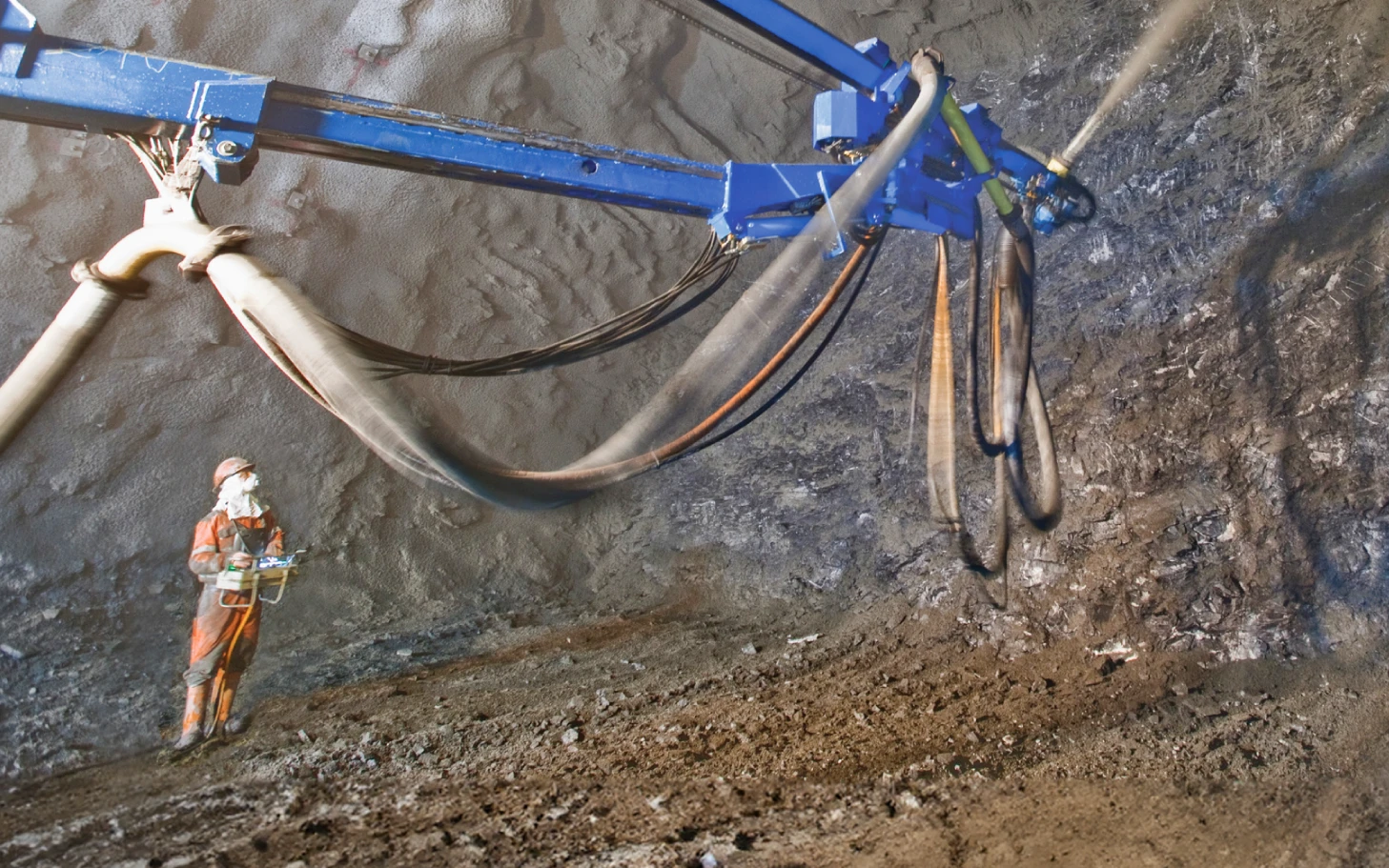 Projeto de tunelamento com concreto projetado